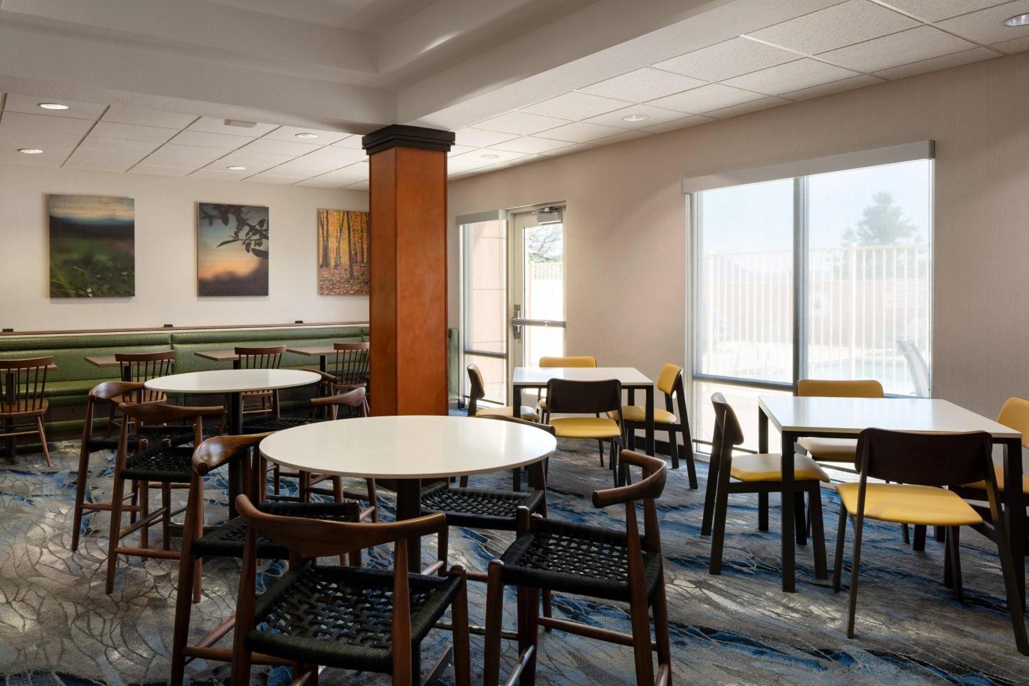 Fairfield Inn & Suites Redding Bagian luar foto