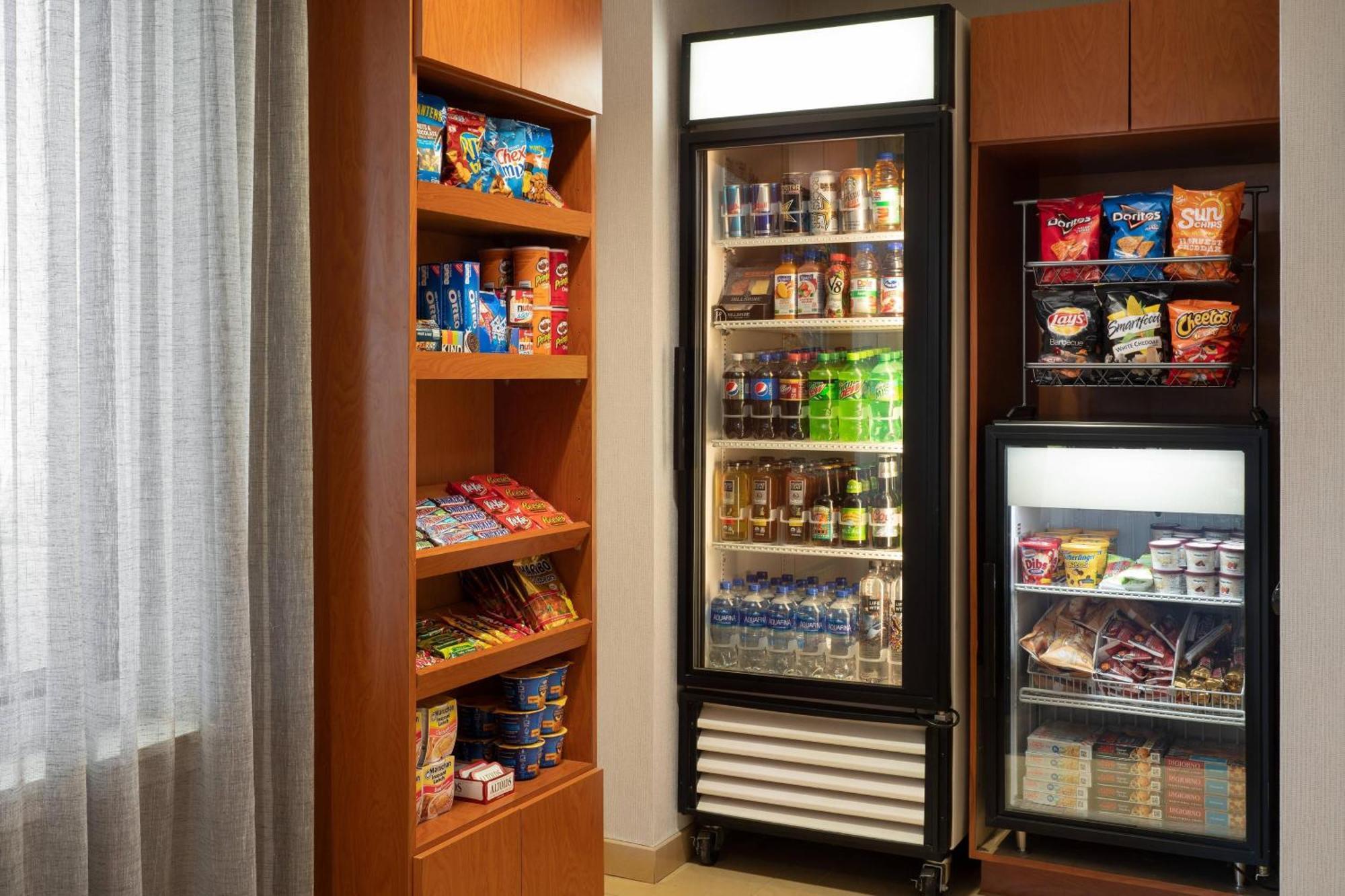 Fairfield Inn & Suites Redding Bagian luar foto