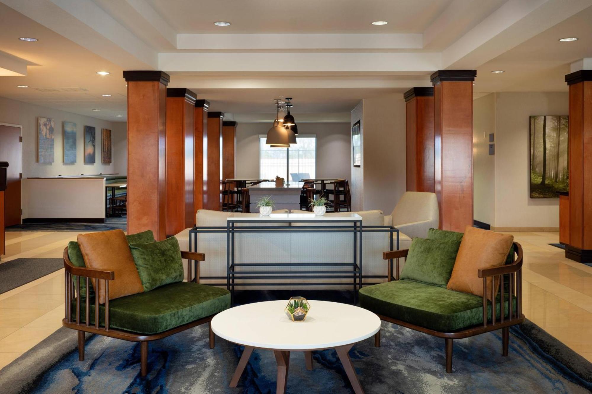 Fairfield Inn & Suites Redding Bagian luar foto