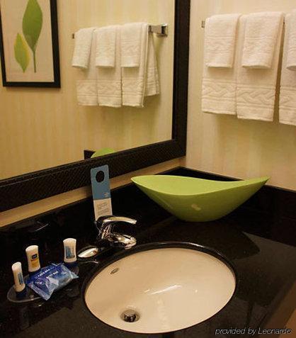 Fairfield Inn & Suites Redding Bagian luar foto